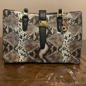 Antonio Milani snakeskin leather purse